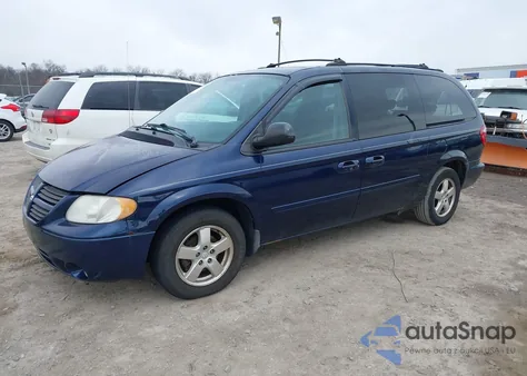 2005 Dodge Grand Caravan Sxt z USA, uszkodzony, nr VIN 2D4GP44L75R114843